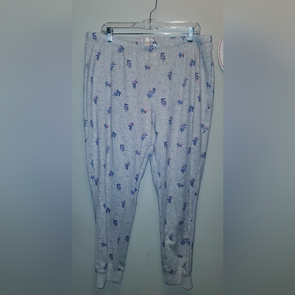 LC Lauren Conrad Blue and Pink Floral Sleepwear